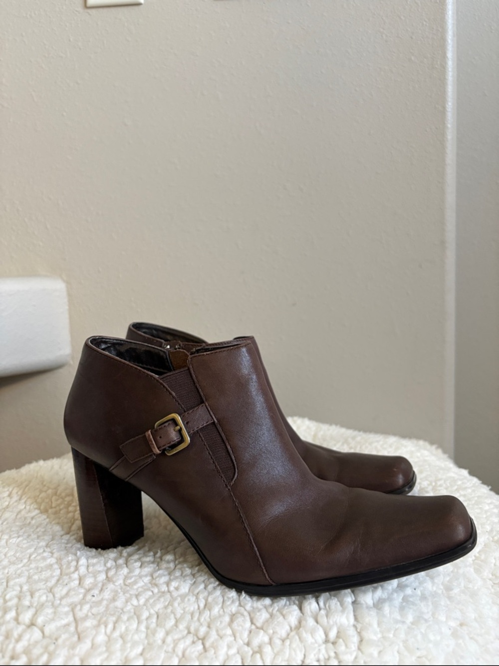 East 5th Brown Leather Block Heel Ankle Booties